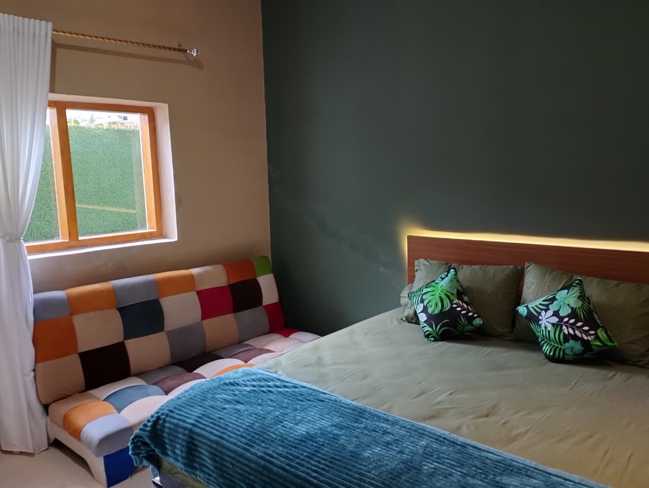 Kasur dan Sofa Deluxe Jember